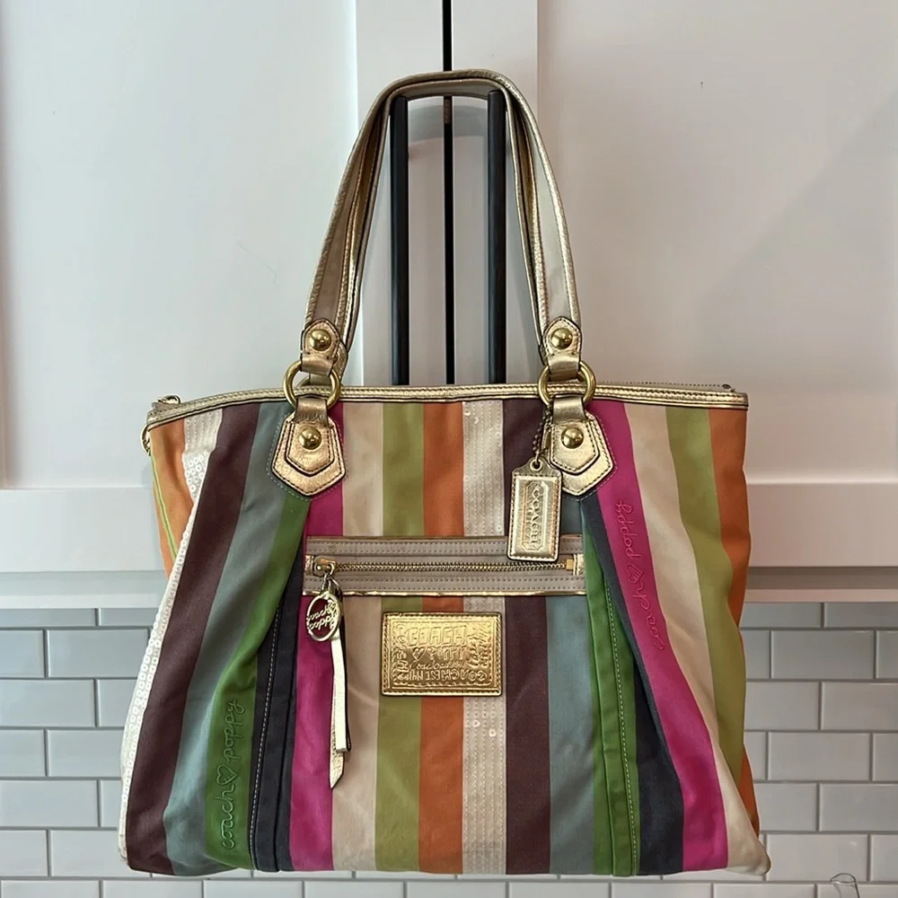 COACH poppy Tote Set. - Picture 12 of 16